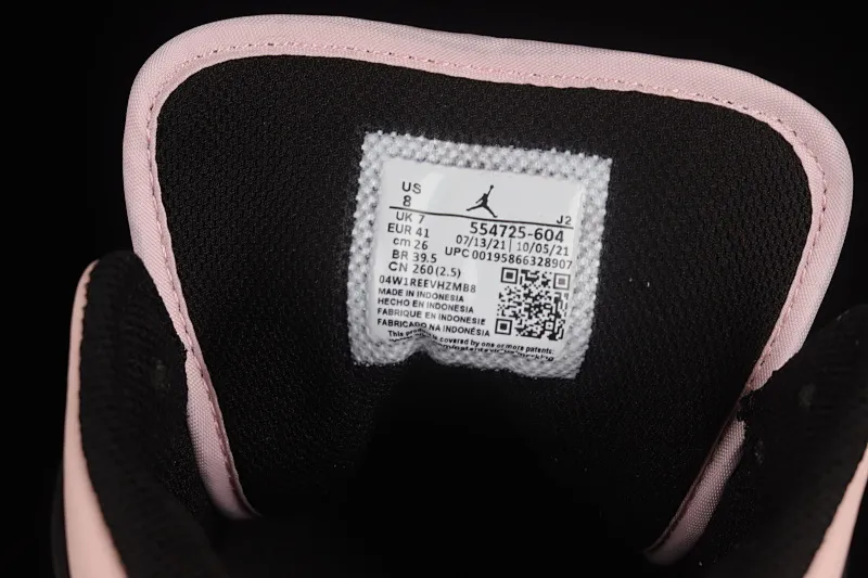 All categories Air Jordan Jordan series basketball shoes Air Jordan 1 Mid Air Jordan 1 Mid AJ1 Joe 1 black powder mid-top retro basketball shoes 554725-604